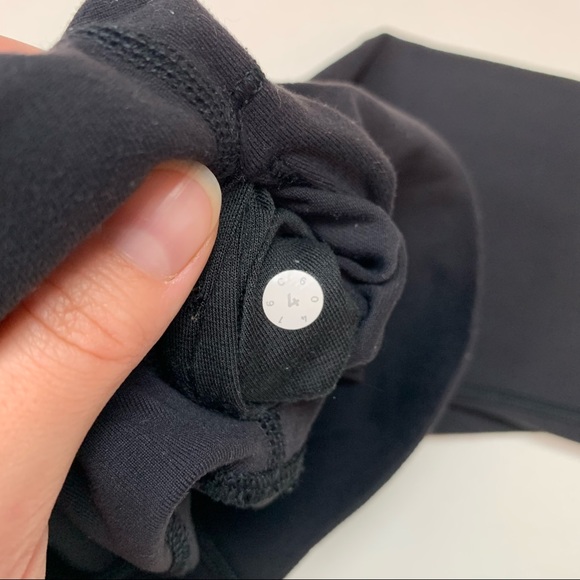 Lululemon Sz 4 Wunder Under Legging High Rise Pant Tight 7/8 Black 25” Inseam - Picture 7 of 7